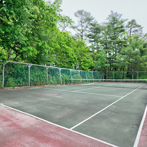 tenniscourt